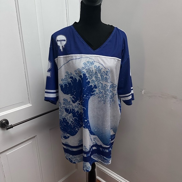 Blackmilk Tops - Blackmilk Great Wave Graphic Jersey, Blue and White. Size Medium